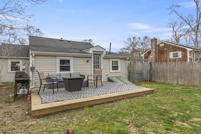 10 3rd Avenue, Wareham, MA 02571