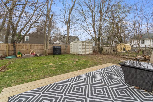 10 3rd Avenue, Wareham, MA 02571