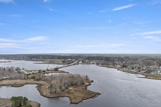 10 3rd Avenue, Wareham, MA 02571