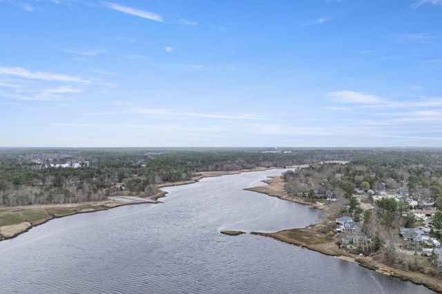 10 3rd Avenue, Wareham, MA 02571