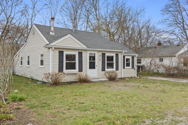 10 3rd Avenue, Wareham, MA 02571