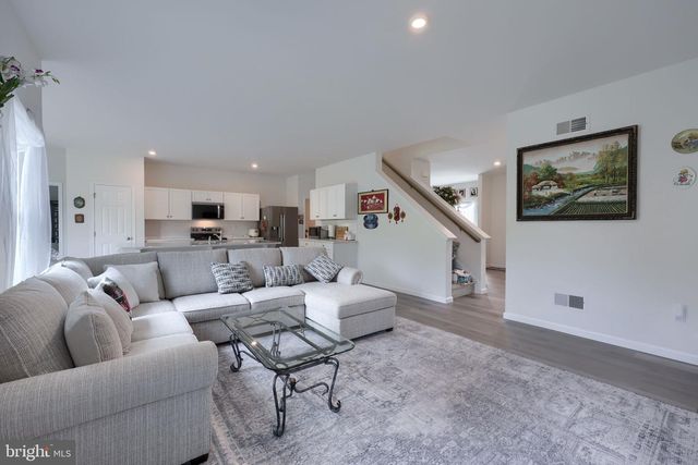 732 BILLY DR, Lancaster, PA 17601
