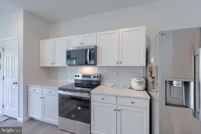 732 BILLY DR, Lancaster, PA 17601