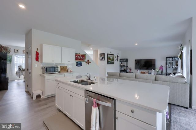 732 BILLY DR, Lancaster, PA 17601