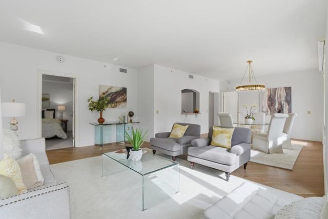 10 CRYSTAL SPRINGS Road 1206, San Mateo, CA 94402