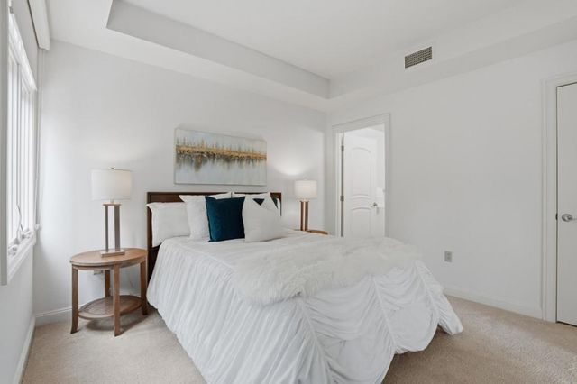 10 CRYSTAL SPRINGS Road 1206, San Mateo, CA 94402