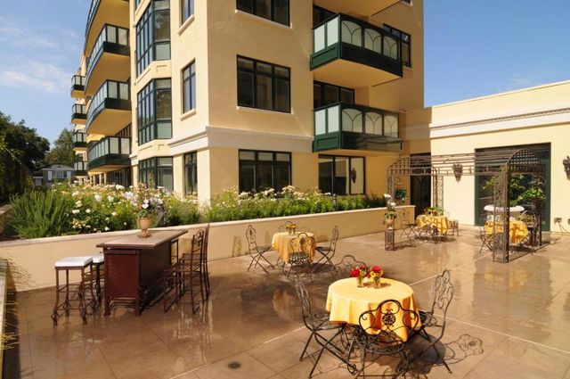 10 CRYSTAL SPRINGS Road 1206, San Mateo, CA 94402