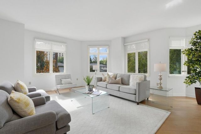 10 CRYSTAL SPRINGS Road 1206, San Mateo, CA 94402
