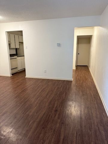 222 N Center Street 202, Grand Prairie, TX 75050