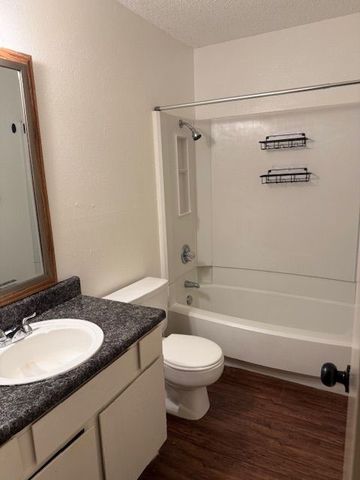 222 N Center Street 202, Grand Prairie, TX 75050