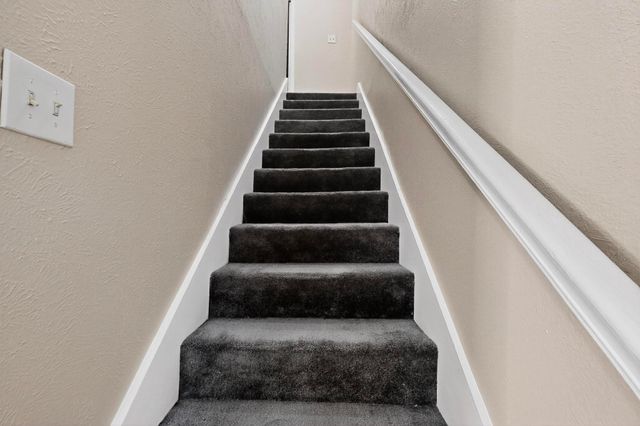 912 N Nursery Road, Irving, TX 75061