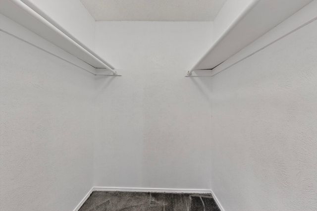 912 N Nursery Road, Irving, TX 75061