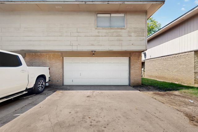 912 N Nursery Road, Irving, TX 75061