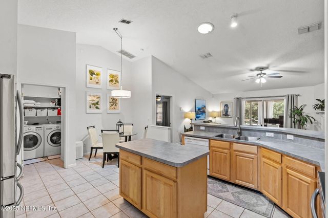 12511 ARROWLEAF Lane, Jacksonville, FL 32225