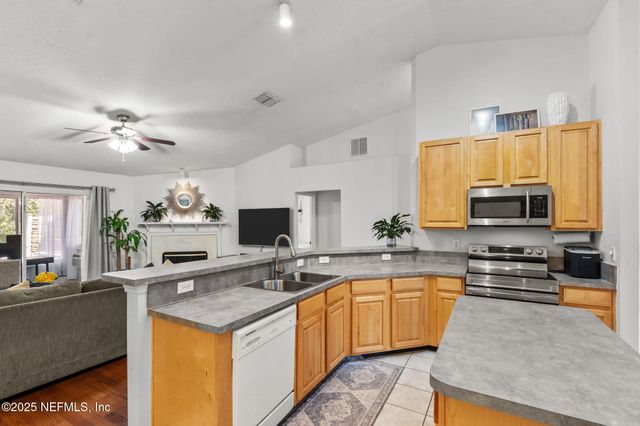 12511 ARROWLEAF Lane, Jacksonville, FL 32225