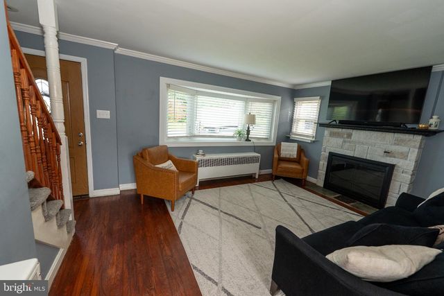 2313 N CHARLOTTE ST, Pottstown, PA 19464