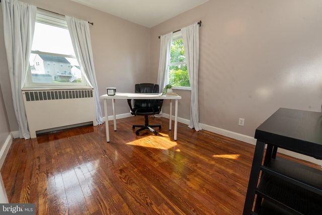 2313 N CHARLOTTE ST, Pottstown, PA 19464