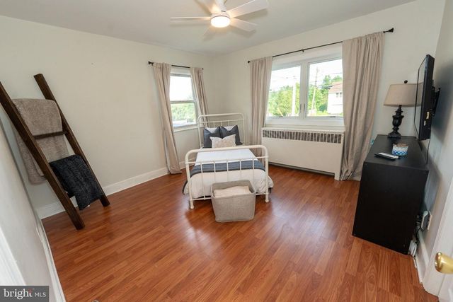 2313 N CHARLOTTE ST, Pottstown, PA 19464