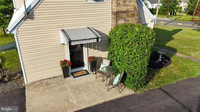 2313 N CHARLOTTE ST, Pottstown, PA 19464