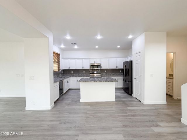 2739 N 73RD Drive, Phoenix, AZ 85035