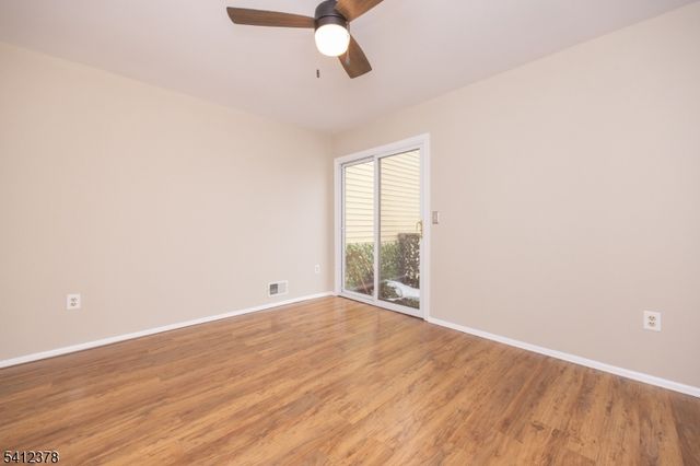 7 Lake Ct, Raritan Twp., NJ 08822