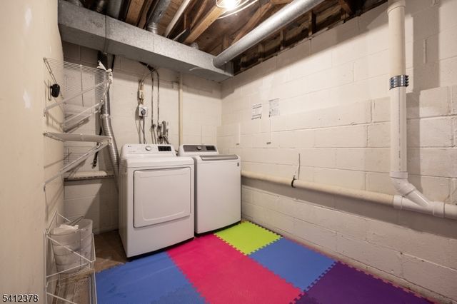 7 Lake Ct, Raritan Twp., NJ 08822