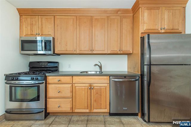 284 Claremont Avenue A3, Verona, NJ 07044
