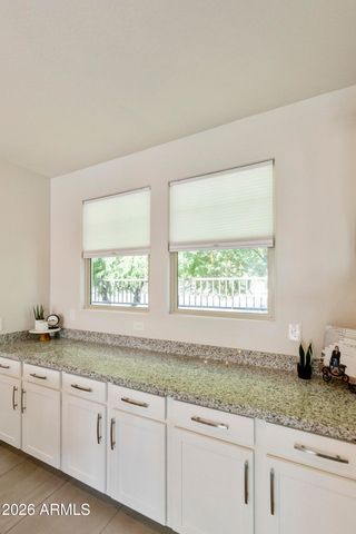 3030 S AMBER Drive, Chandler, AZ 85286