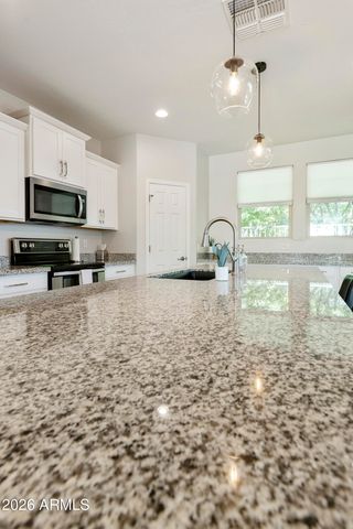 3030 S AMBER Drive, Chandler, AZ 85286