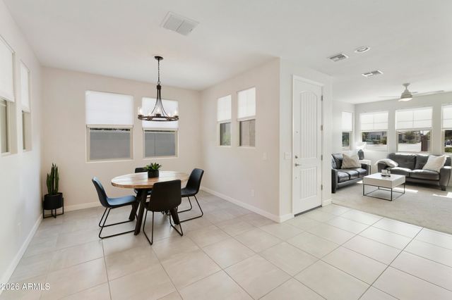 3030 S AMBER Drive, Chandler, AZ 85286