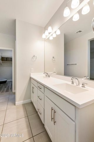 3030 S AMBER Drive, Chandler, AZ 85286