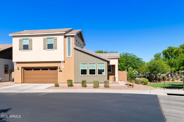 3030 S AMBER Drive, Chandler, AZ 85286