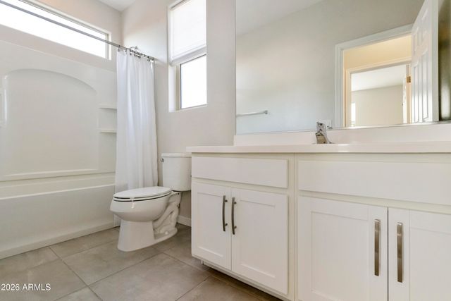 3030 S AMBER Drive, Chandler, AZ 85286