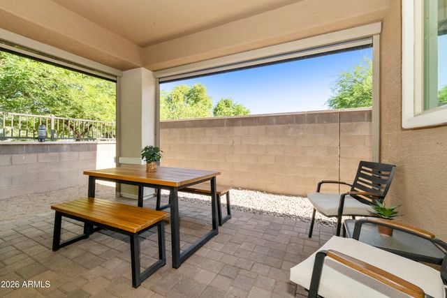 3030 S AMBER Drive, Chandler, AZ 85286