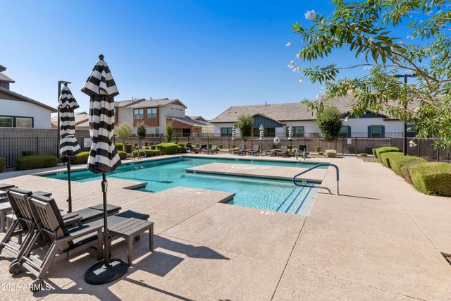3030 S AMBER Drive, Chandler, AZ 85286