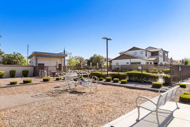 3030 S AMBER Drive, Chandler, AZ 85286