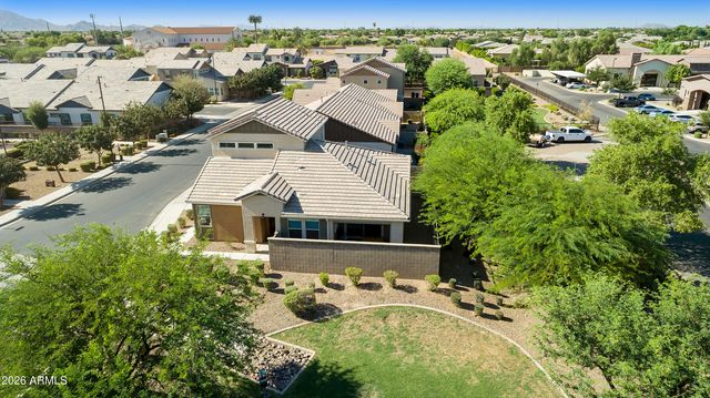 3030 S AMBER Drive, Chandler, AZ 85286