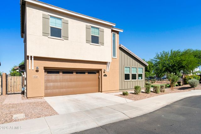 3030 S AMBER Drive, Chandler, AZ 85286