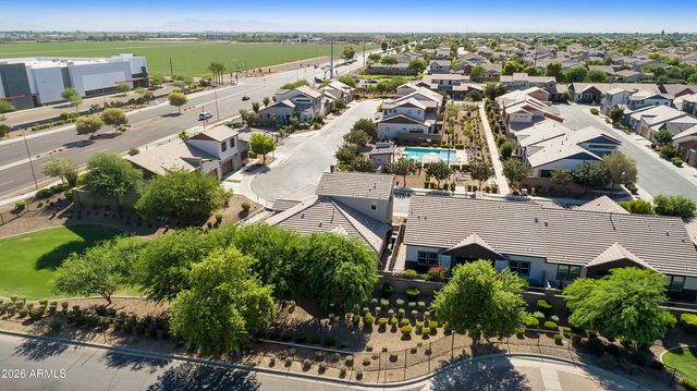 3030 S AMBER Drive, Chandler, AZ 85286