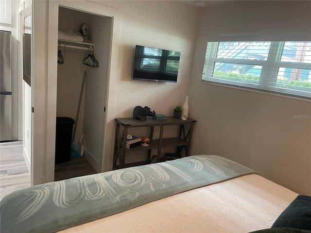 1912 MORRILL 1920, Sarasota, FL 34236