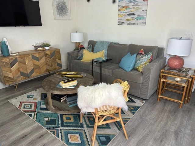 1912 MORRILL 1920, Sarasota, FL 34236