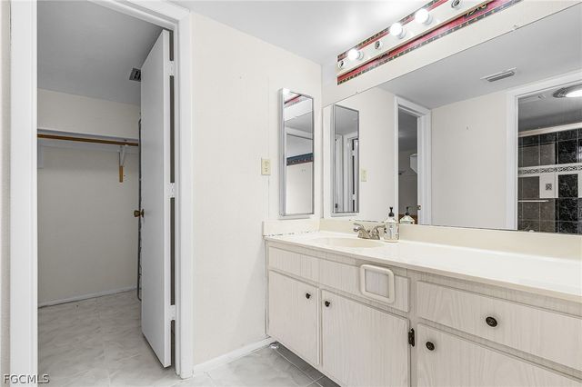 4105 SE 19th PL 101, Cape Coral, FL 33904