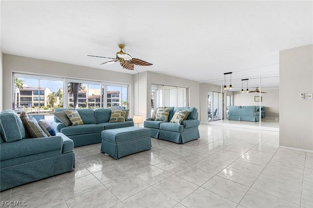 4105 SE 19th PL 101, Cape Coral, FL 33904