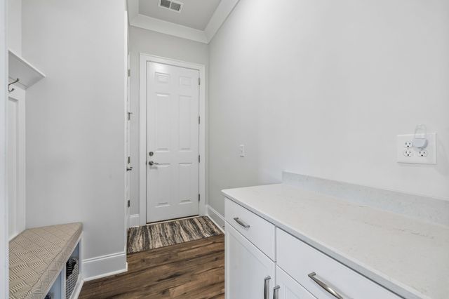3201 Chase Point Dr, Franklin, TN 37067