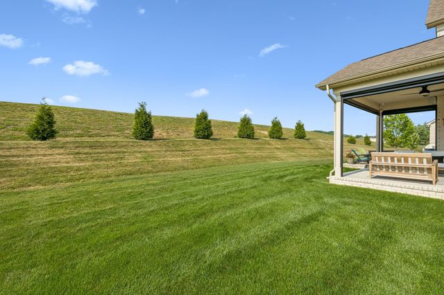 3201 Chase Point Dr, Franklin, TN 37067