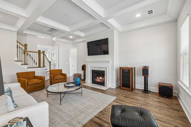 3201 Chase Point Dr, Franklin, TN 37067
