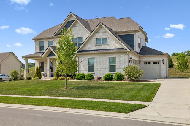 3201 Chase Point Dr, Franklin, TN 37067