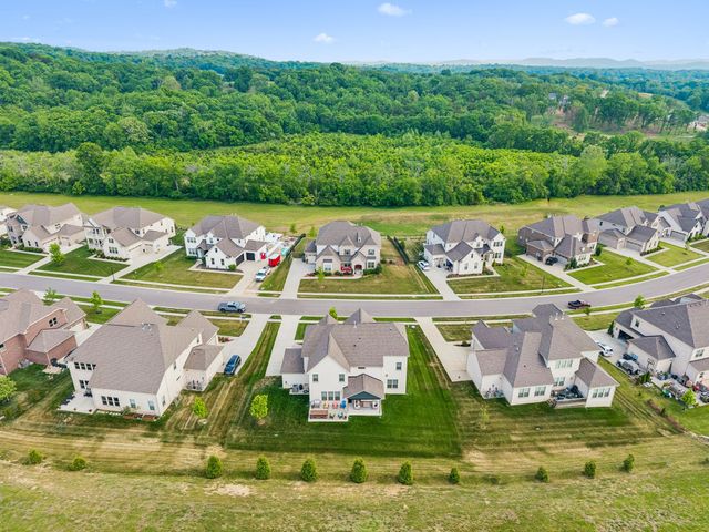 3201 Chase Point Dr, Franklin, TN 37067