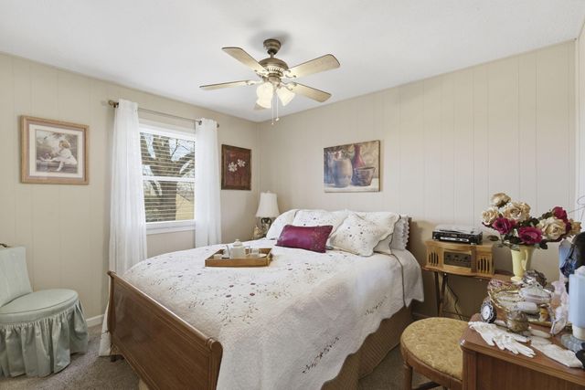 5727 S State Highway FF, Battlefield, MO 65619