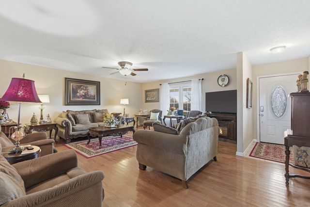 5727 S State Highway FF, Battlefield, MO 65619